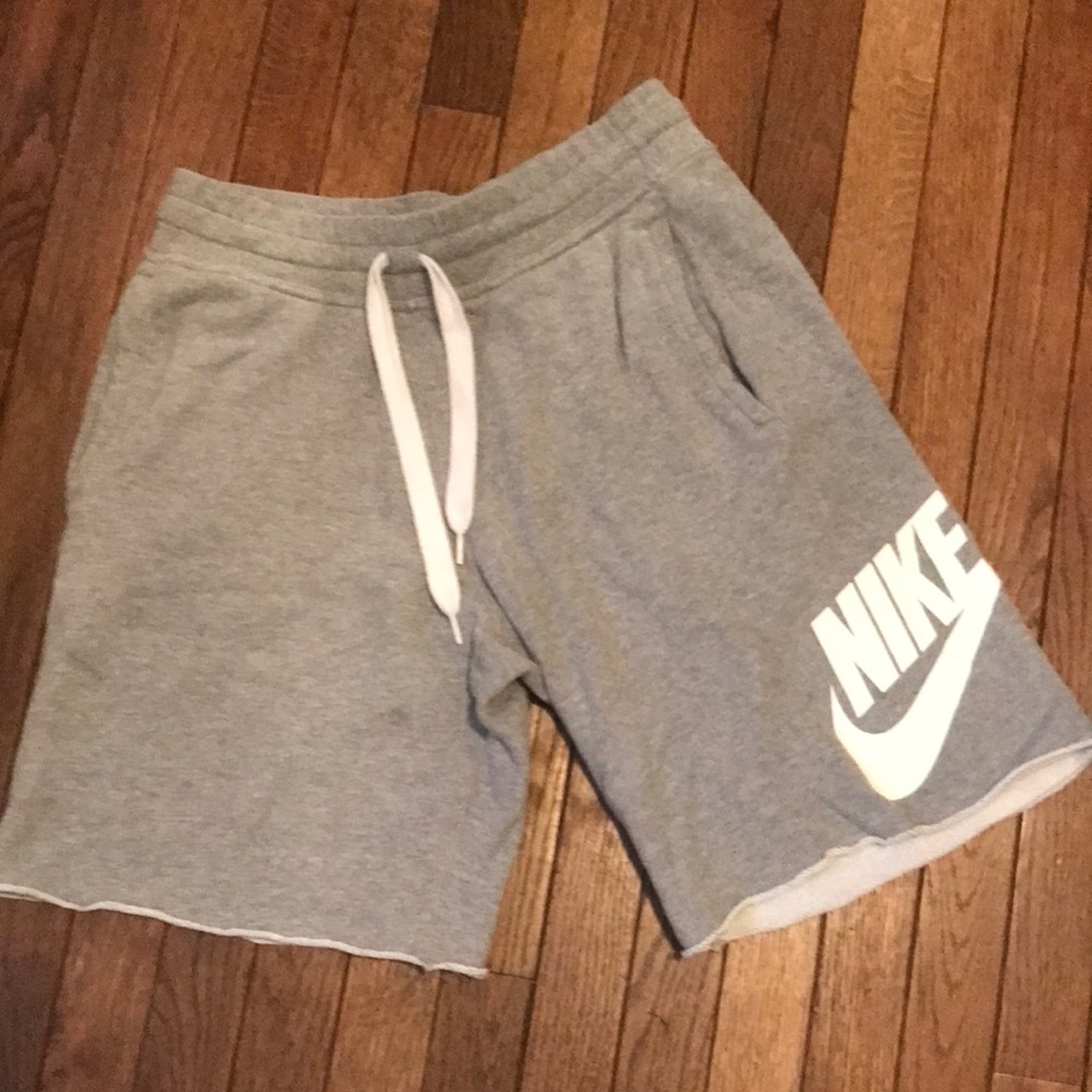 Nike gray shorts sweatshirt material men size large